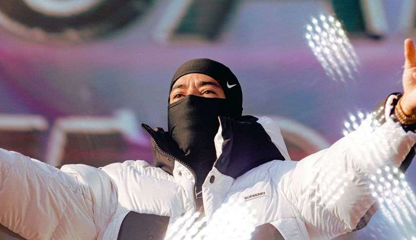 L7NNON entrega a potência do rap nacional em sua estreia no Lollapalooza