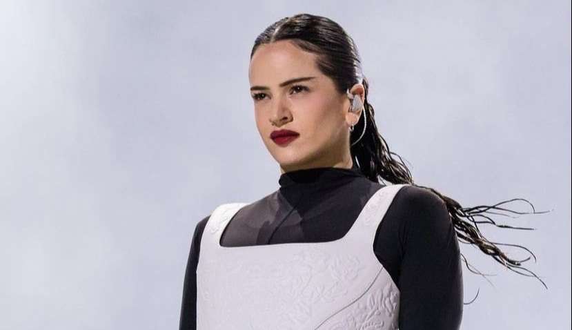 Gloria Groove faz dueto com Rosalía no Lollapalooza