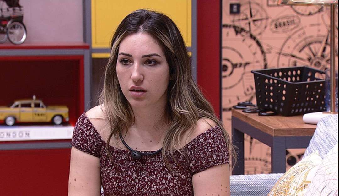 Amanda confirma reação contra votos recebidos