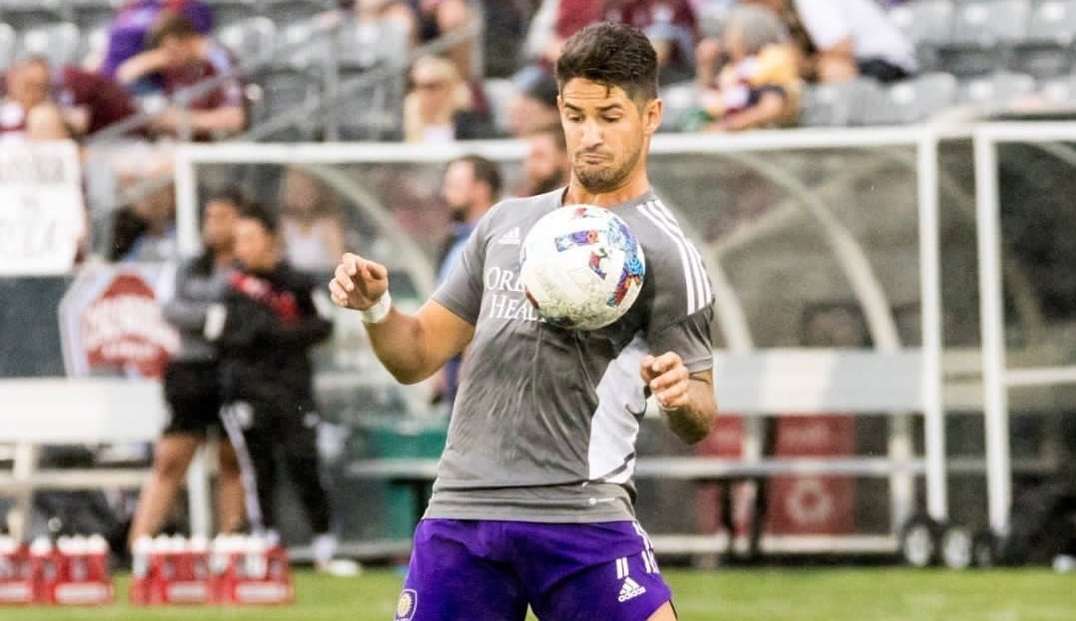 Alexandre Pato toma novos rumos e chama atenção de seguidores