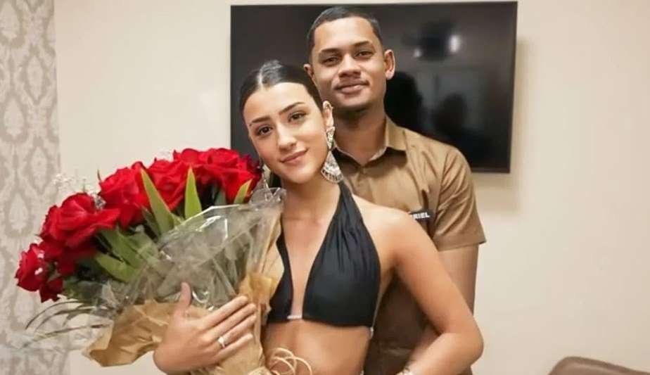 Bia Miranda usa redes sociais para anunciar término do noivado