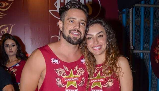 Rafael Cardoso e Vivian Linhares terminam o namoro
