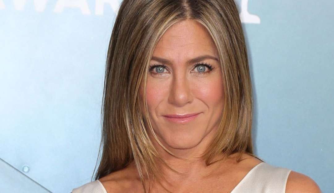Novas gerações talvez achem “Friends” ofensiva, diz Jennifer Aniston