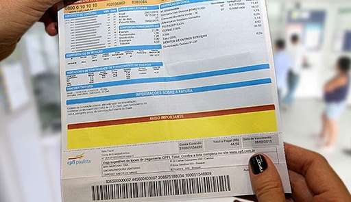 Conta de luz pode permanecer na bandeira verde até 2024, diz Aneel