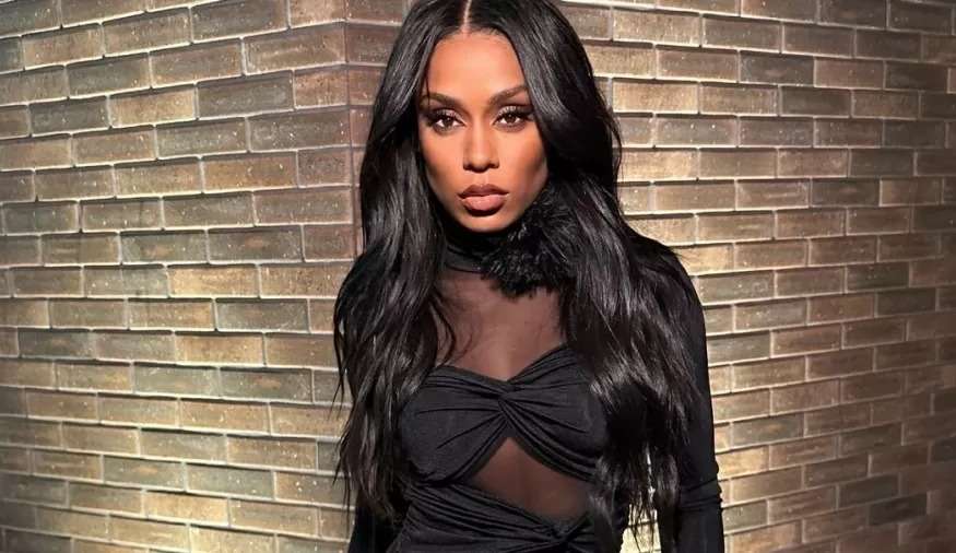 Mc Rebecca revela com quais famosas ela não se entende bem