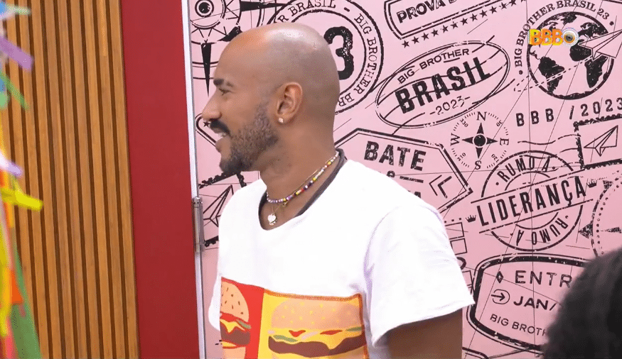 Ricardo pede para voltar ao Quarto  Deserto