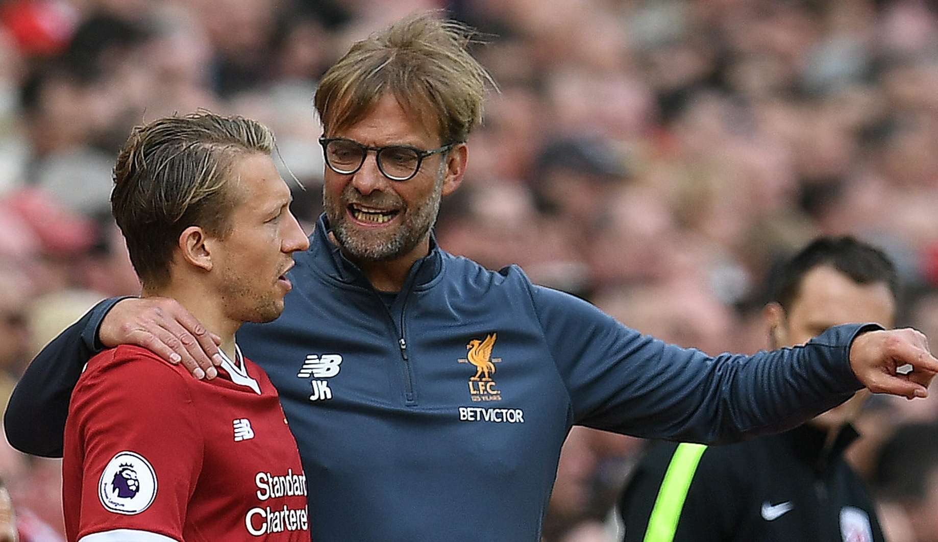 Klopp incentiva Lucas Leiva a ser treinador, mas não recomenda início no Brasil