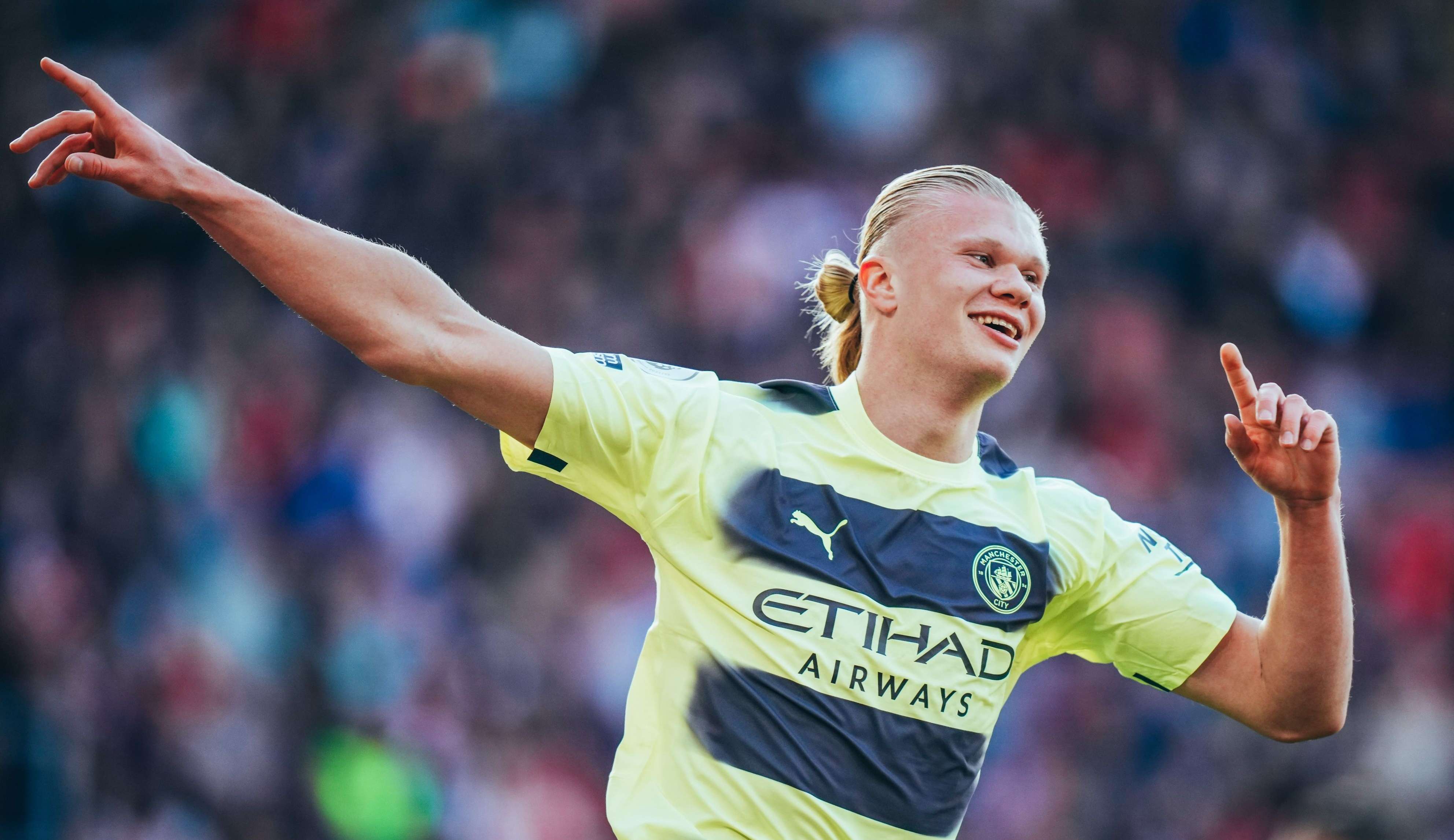 Com golaço de Haaland, Manchester City goleia mais uma vez na Premier League