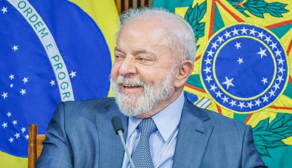 Depois de fortes chuvas no Maranhão Lula faz sobrevoo em áreas destruídas