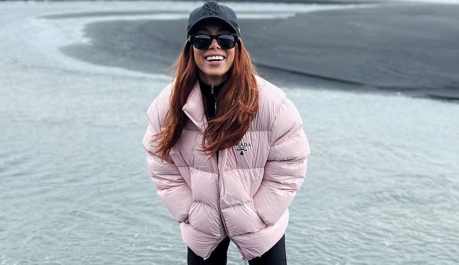 Livre de gravadora, Anitta se aventura na Holanda