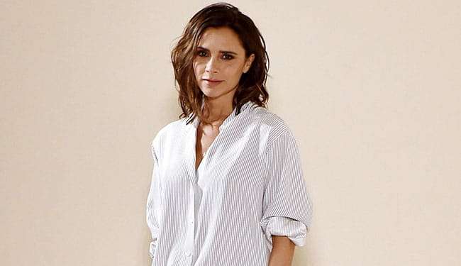 Ex Spice Girls, Victoria Beckham “dá close” em iate luxuoso