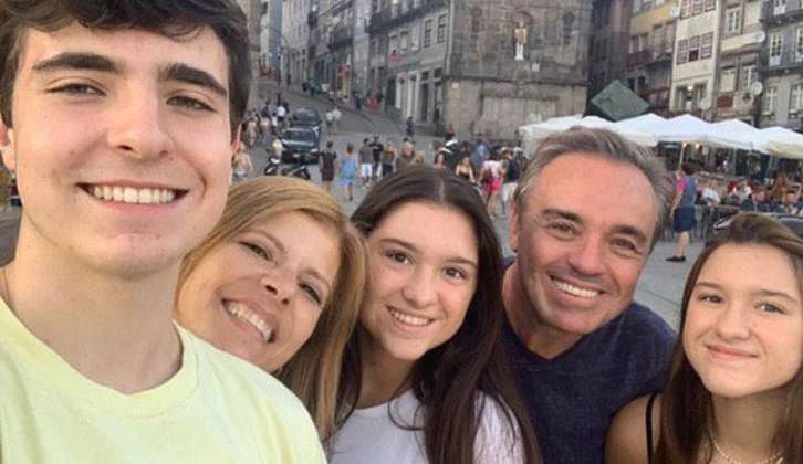 Rose Miriam, viúva de Gugu Liberato, faz homenagens em seu aniversário