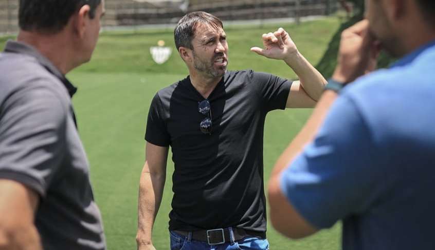 Atlético-MG decide manter Eduardo Coudet no cargo