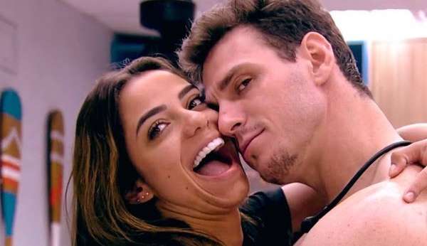 Key Alves e Gustavo Cowboy se reencontram após término do namoro