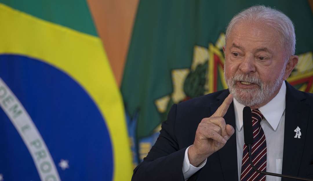 Em viagem oficial, Lula quer “construir parceria” entre o Brasil e a China