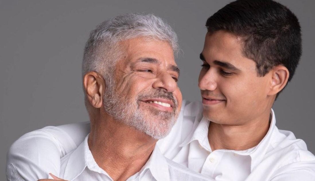 Marido de Lulu Santos faz declaração de aniversário para o cantor: “Sou tão feliz ao seu lado”