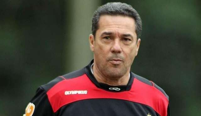 Flamengo não mantém um técnico no comando com duração de 100 jogos desde a década de 1990