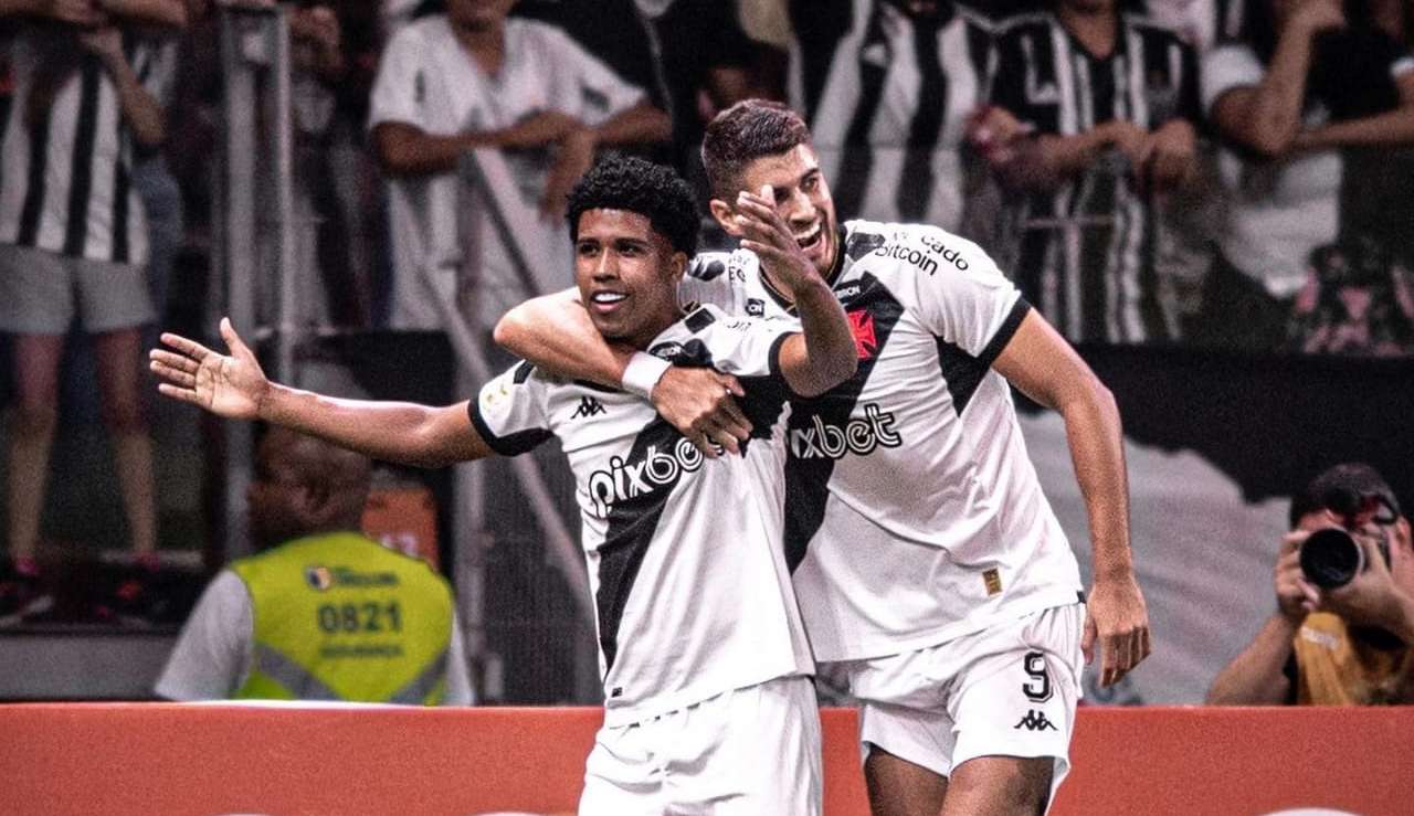 Em sua volta a primeira divisão, Vasco estréia com vitória sobre o Atlético-MG