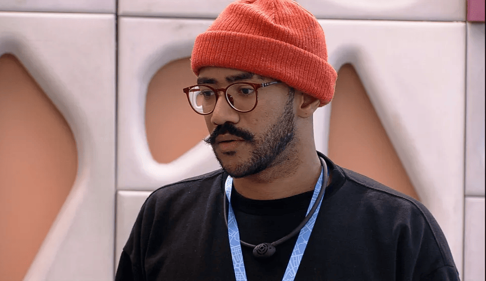 Ricardo Alface fica eufórico com a revelação de Larissa