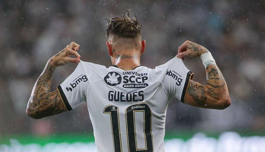 Róger Guedes, do Corinthians, reclama da rigidez dos árbitros