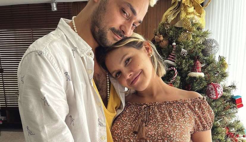 Eduardo Sterblitch se emociona em post de aniversário da esposa