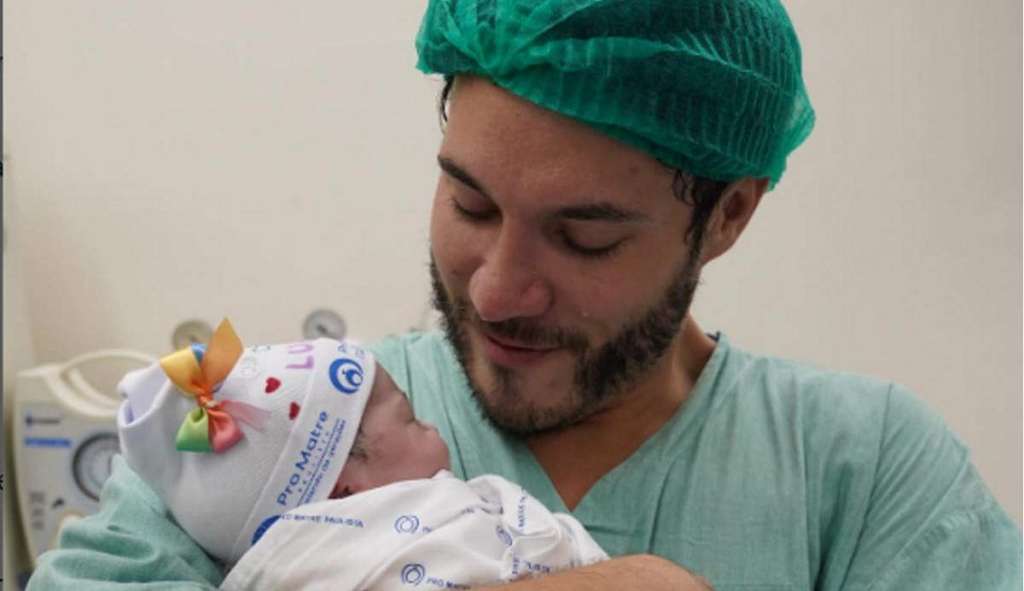 Viih Tube e Eliezer decidiram não contratar babá para cuidar da filha