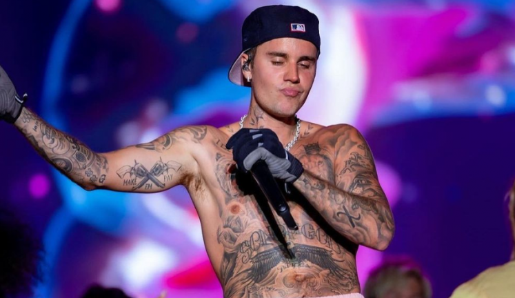 Justin Bieber diz estar “comovido” com show de Frank Ocean no Coachella