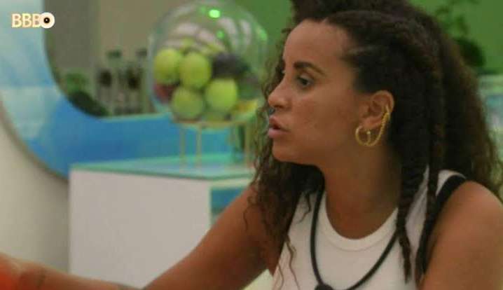 Domitila revela que perdeu o respeito pela sister Aline Wirley