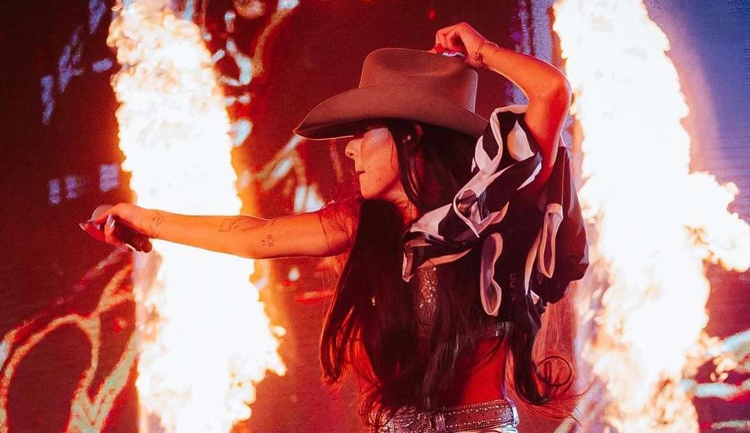 Ana Castela divulga gravação de DVD para mais de 70 mil pessoas