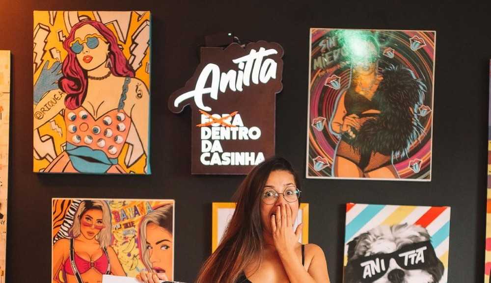 Campeã do BBB21 passa temporada na casa de Anitta no Rio: “/Tô empresária, poderosa e milionária”/.