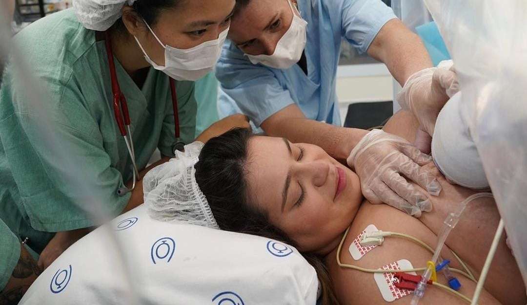 Viih Tube publica relato de parto e aconselha: “Não idealizem 100%”