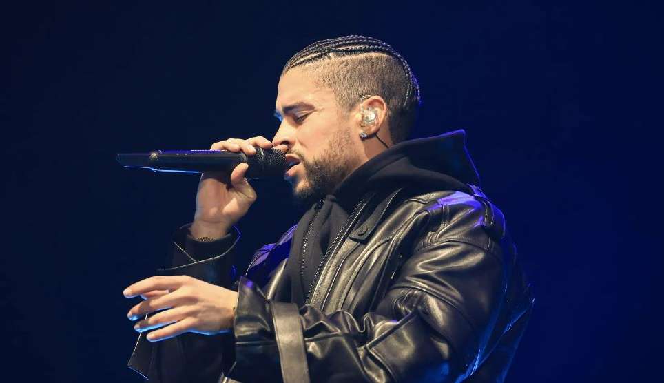 Coachella 2023: show de Bad Bunny tem Caetano Veloso e Milton Nascimento no interlúdio