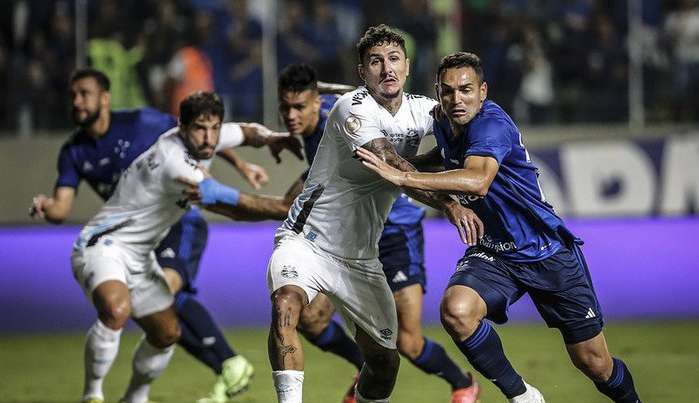 Cruzeiro vence o Grêmio pelo Campeonato Brasileiro