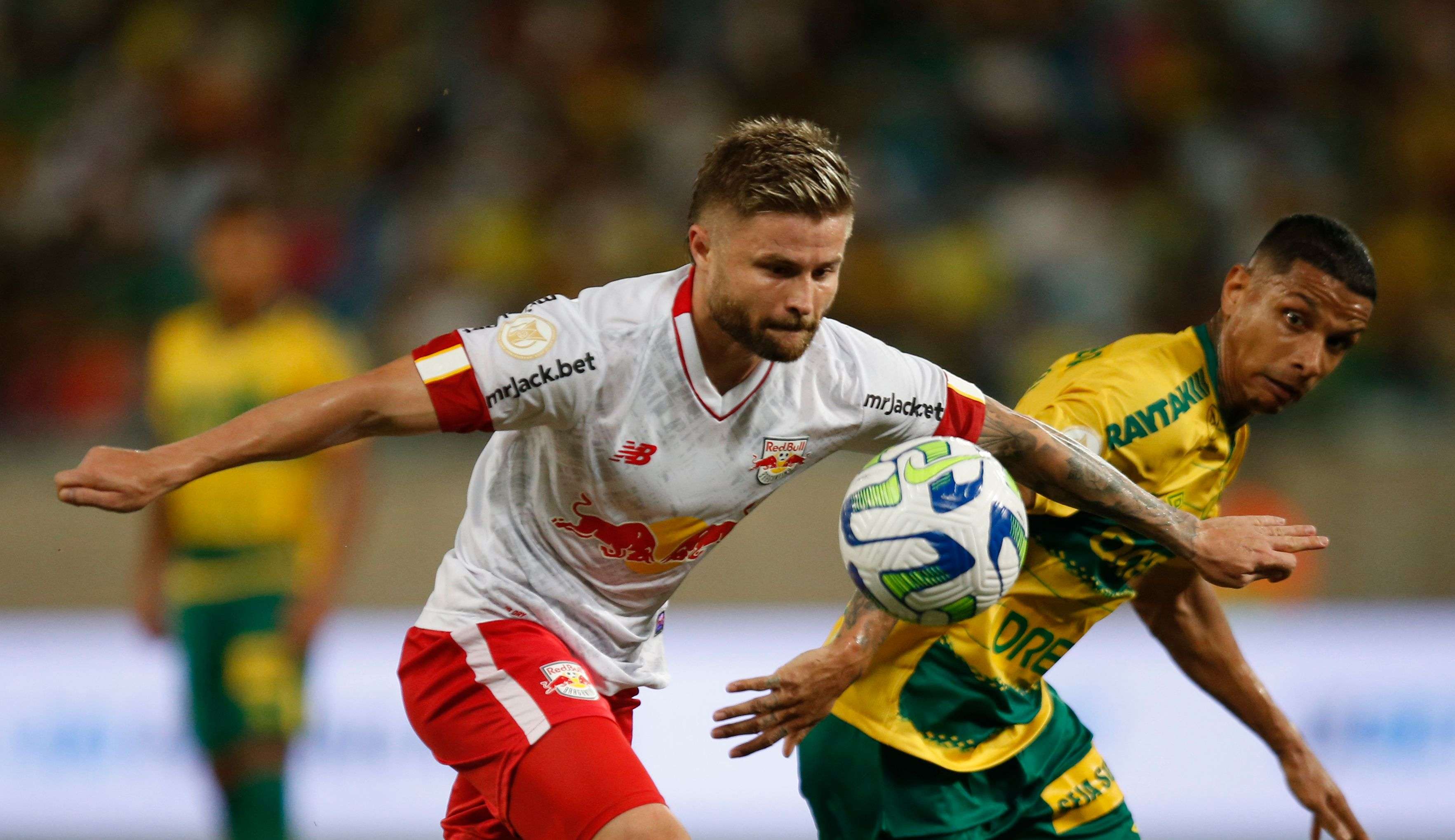 Cuiabá e Red Bull Bragantino ficam no empate após primeiro tempo sem reações