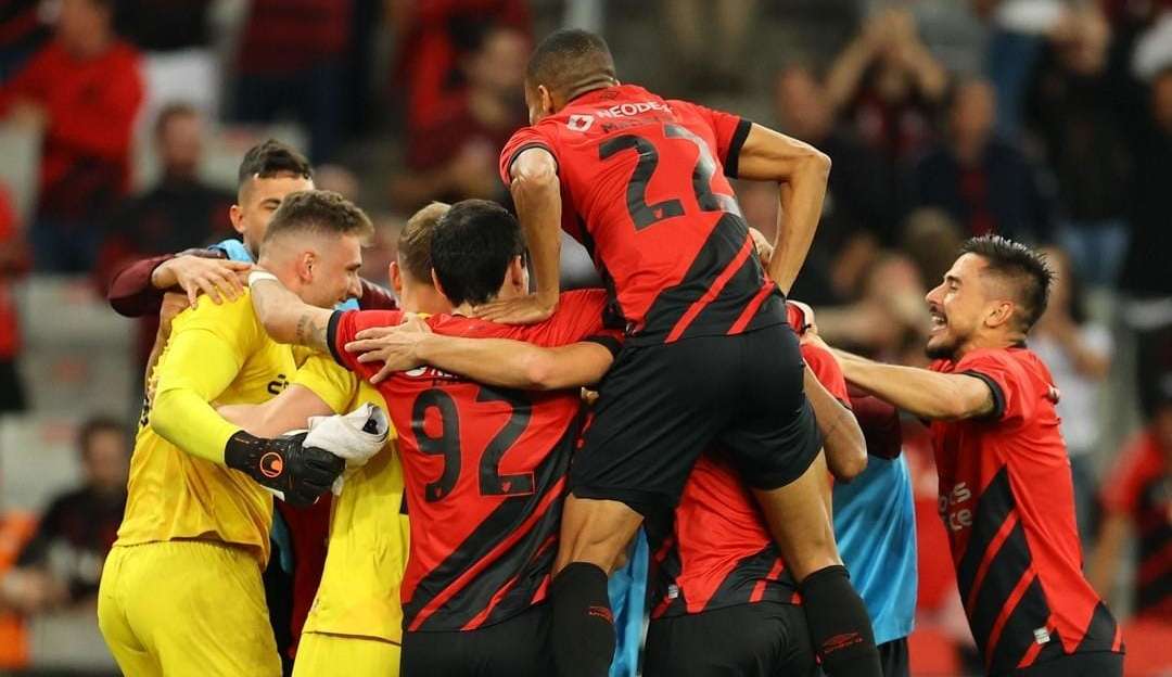 Athletico Paranense elimina CRB e avança na Copa do Brasil