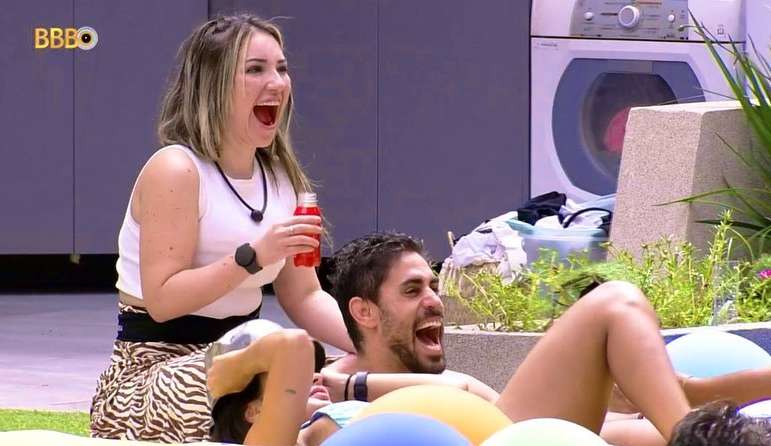 Amanda finalmente revela sentimentos por “Cara de Sapato”