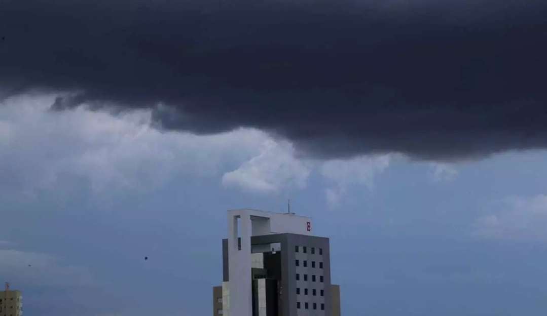 Outono com ar de verão: previsão de sol, calor e pancadas de chuva