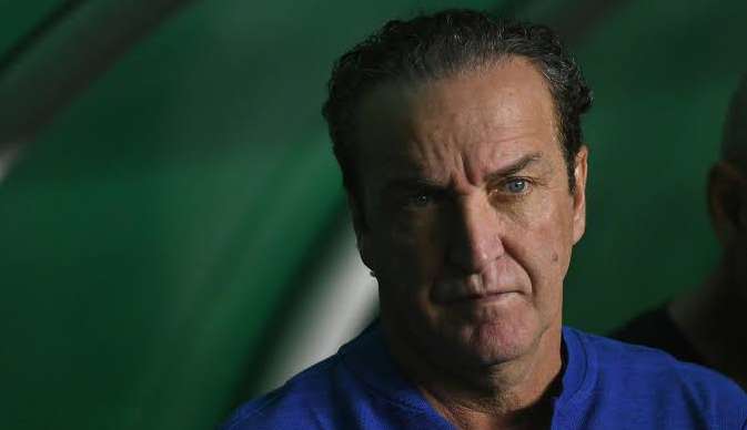 Cuca anuncia demissão do Corinthians após receber protestos