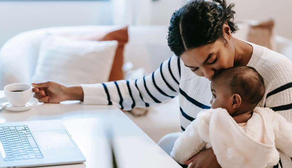 Empreendedorismo atrai sete a cada dez brasileiras após a maternidade