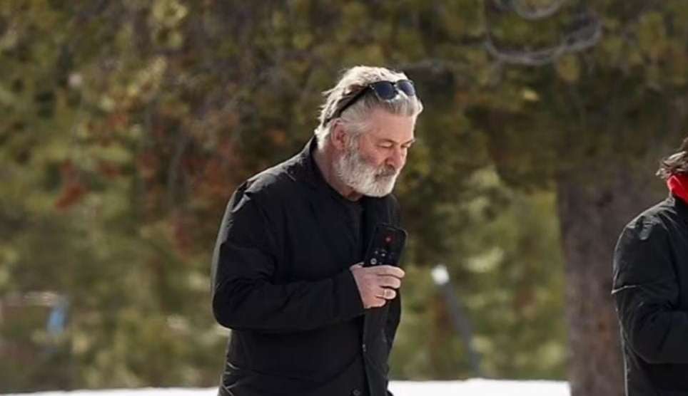 Mudanças drásticas nos hábitos de vida de Alec Baldwin chamam atenção de amigos