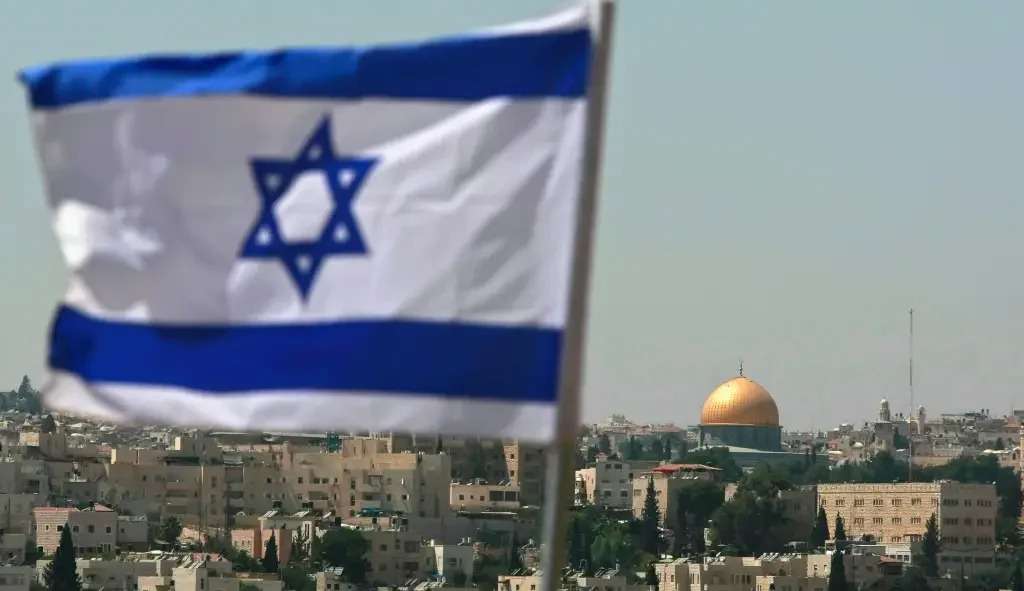 Em Jerusalém milhares de pessoas se manifestam a favor da proposta de reforma judicial