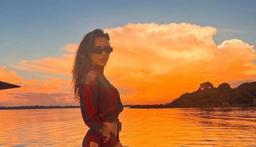 Rafa Kalimann responde perguntas sobre seu novo namoro