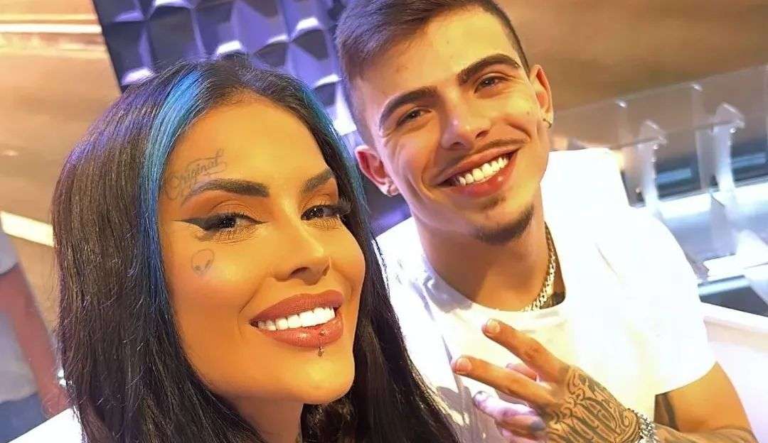 Tati Zaqui anuncia o fim de seu relacionamento com Thomaz Costa