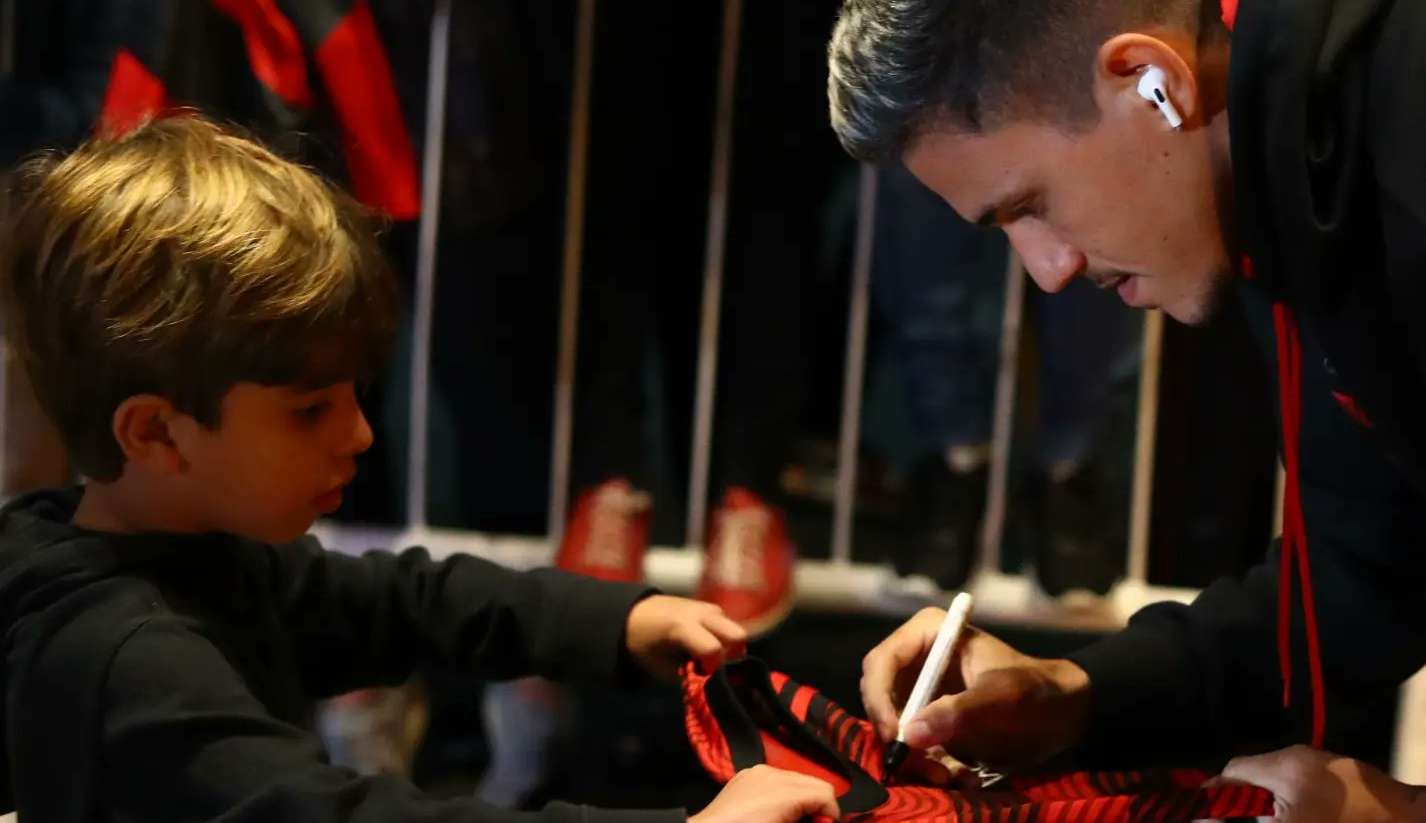 Racing x Flamengo: escalações, horário e onde assistir