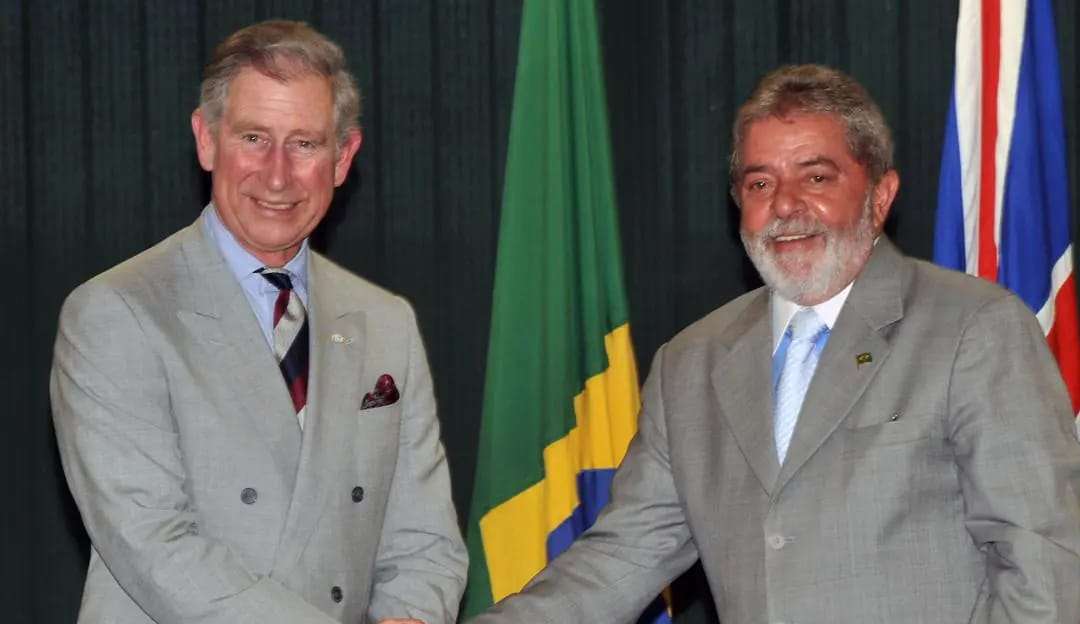 Lula viaja à Londres para participar da coroação do Rei Charles III