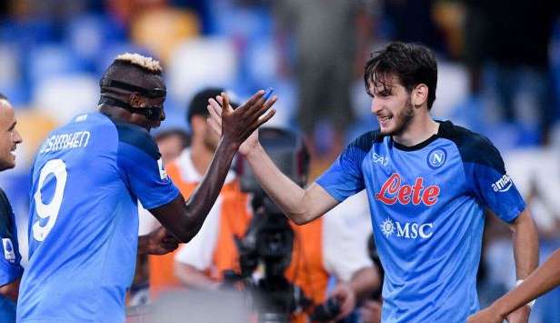 Napoli é campeão italiano com cinco rodadas de antecedência