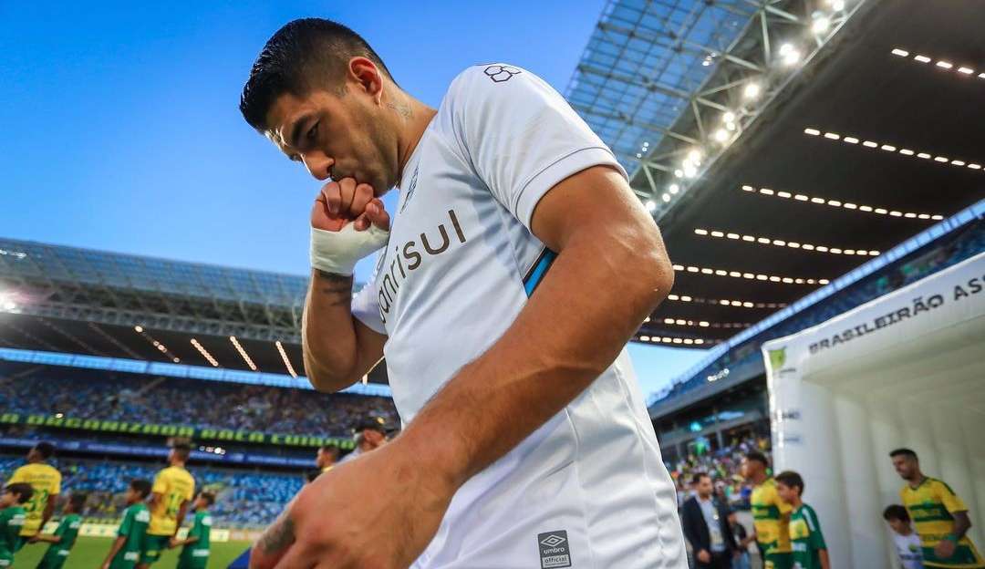 Luis Suarez vive seca de gols no Grêmio e diretor fala sobre a fase