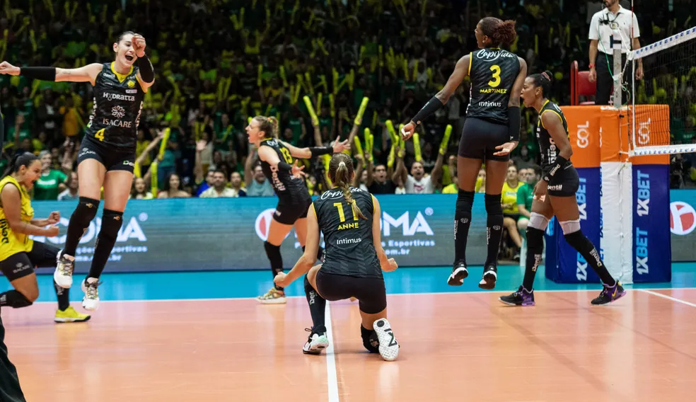 Praia Clube conquista a Superliga feminina de vôlei