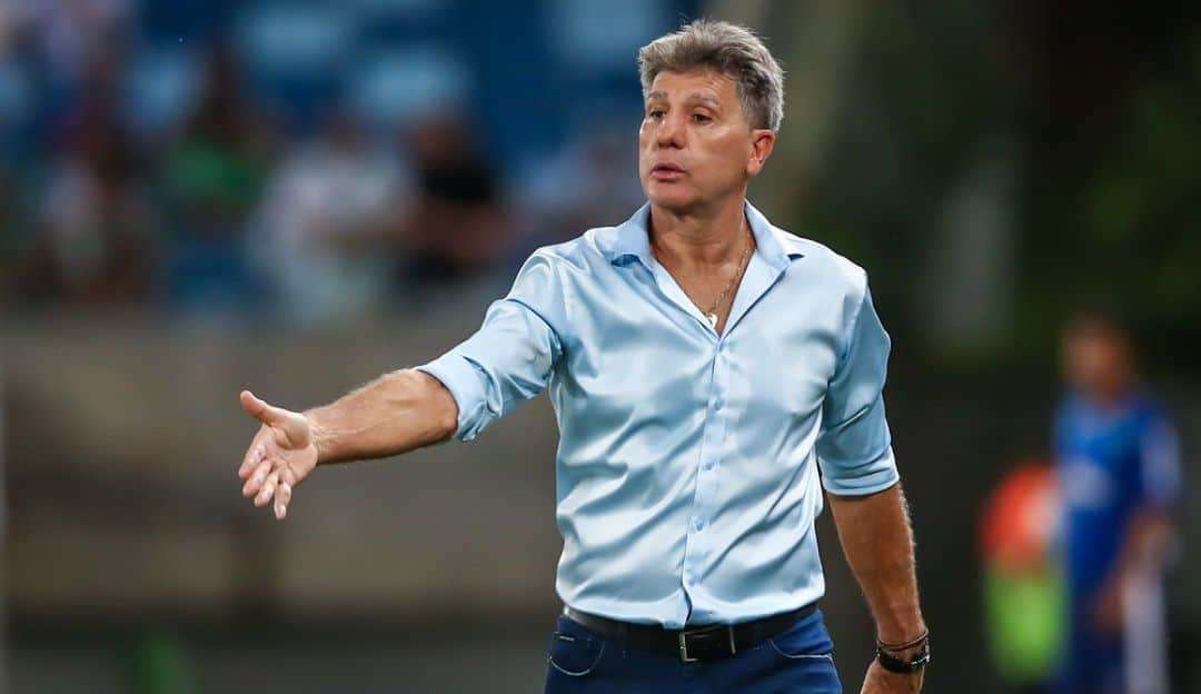 Renato não gosta da atuação do time e faz cobrança