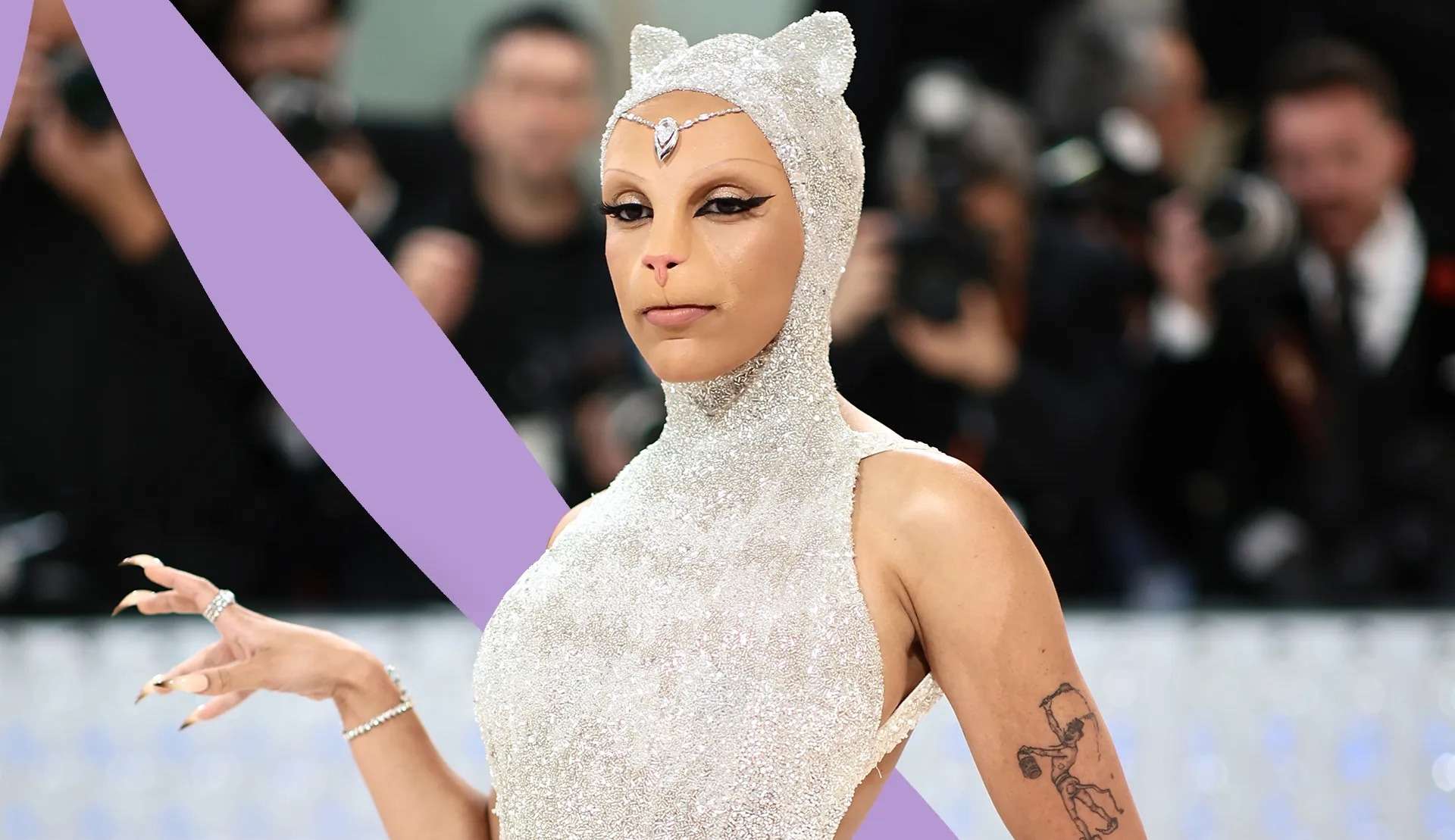 Doja Cat declara álbuns Hot Pink e Plant Her como álbuns para fazer dinheiro